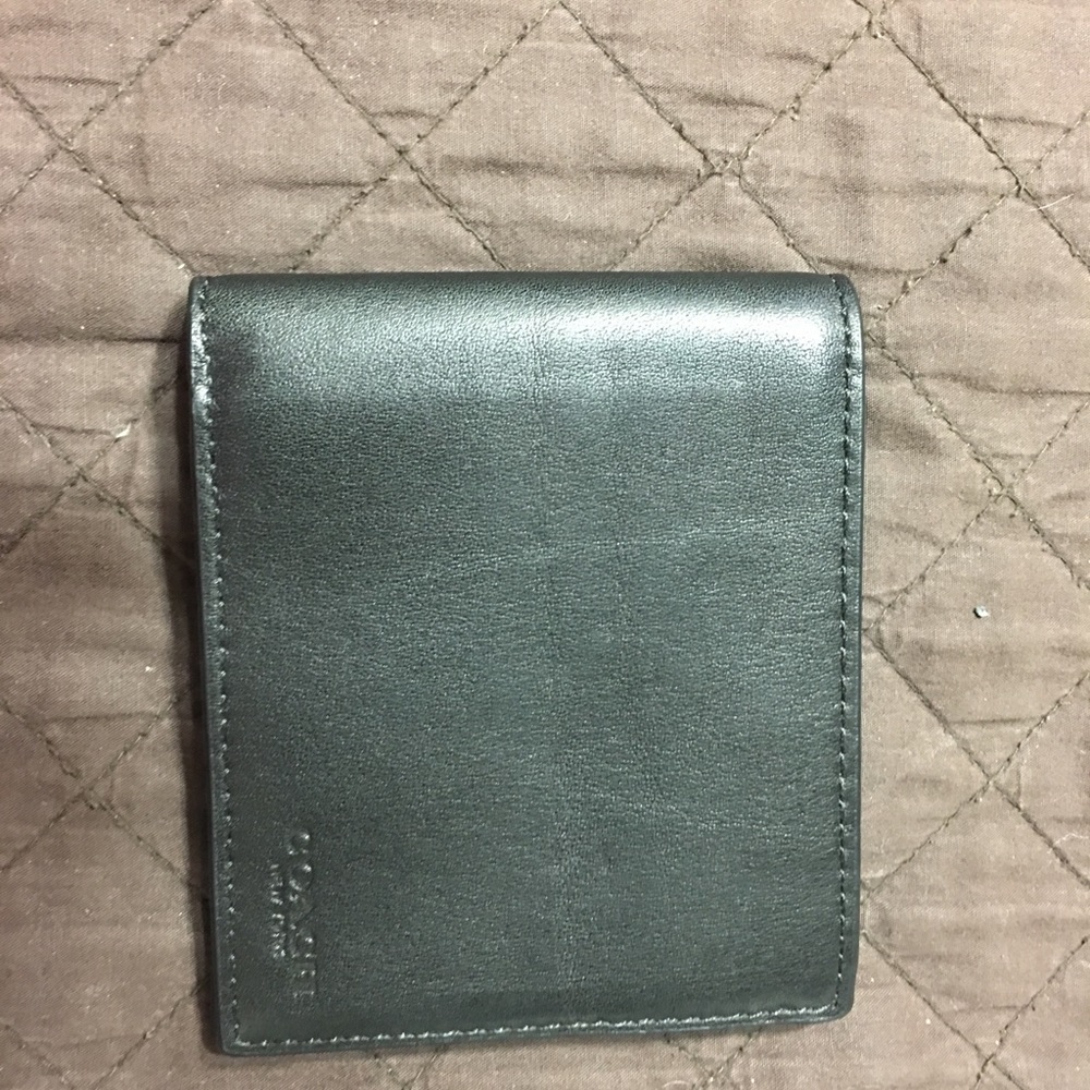 Authentic Coach men’s wallet